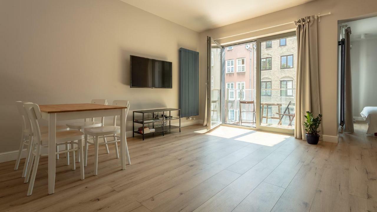 Viu Old Town Balcony Apartment กดัญสก์ ภายนอก รูปภาพ